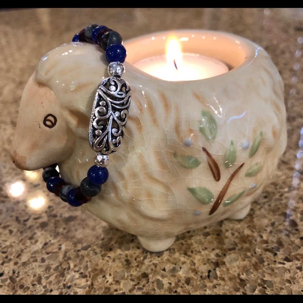 Blue & Gray Beaded Bracelet w/Silver Medallion